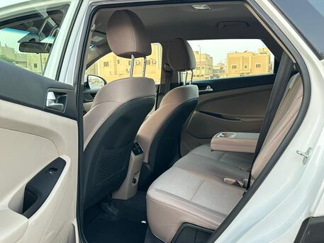 Riyadh, Vehicles, Cars & Trucks , SAR 62000,  Hyundai Tucson,  2021,  Automatic,  118000 KM,    Mid Option For Sales (Accident Free)