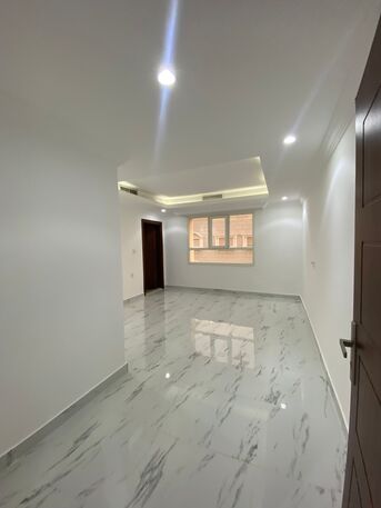Kuwait City, Apartments/Houses, KWD 650/month,  4 BR,  Apartment In Salwa - Spacious And Exceptional Privacy