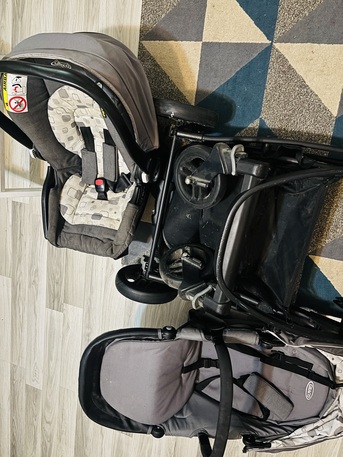 Jeddah, Baby & Kid Stuff, SAR 500,  Graco Stroller And Car Seat