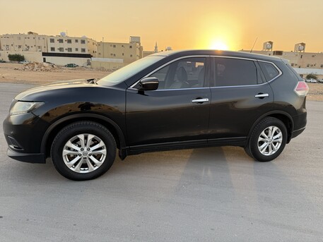 Riyadh, Vehicles, Cars & Trucks , SAR 38000,  Nissan Xtrial 2016 / Standard / 2wd / 5 Seater,  2016,  Automatic,  215 KM,