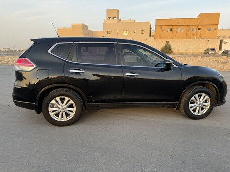 Riyadh, Vehicles, Cars & Trucks , SAR 38000,  Nissan Xtrial 2016 / Standard / 2wd / 5 Seater,  2016,  Automatic,  215 KM,