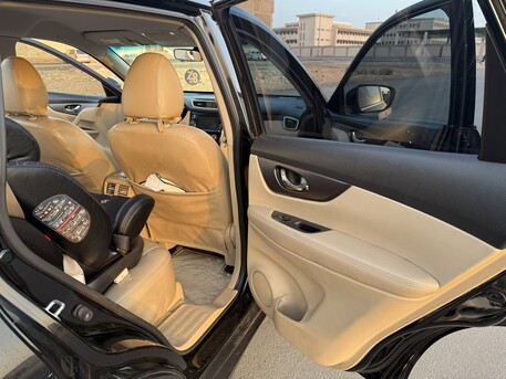 Riyadh, Vehicles, Cars & Trucks , SAR 38000,  Nissan Xtrial 2016 / Standard / 2wd / 5 Seater,  2016,  Automatic,  215 KM,