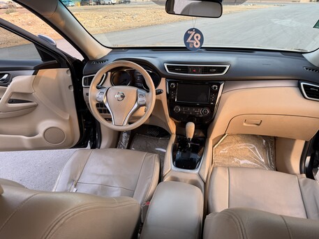 Riyadh, Vehicles, Cars & Trucks , SAR 38000,  Nissan Xtrial 2016 / Standard / 2wd / 5 Seater,  2016,  Automatic,  215 KM,