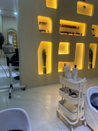 Dammam, Shops, Successful Salon Business For Sale &ndash; Prime Commercial Area
