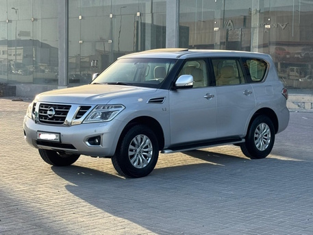 Manama, Vehicles, Cars & Trucks , BHD 10500,  Nissan Patrol SE,  2016,  Automatic,  82000 KM,    (Silver)