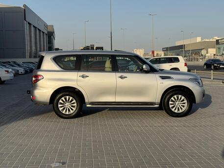 Manama, Vehicles, Cars & Trucks , BHD 10500,  Nissan Patrol SE,  2016,  Automatic,  82000 KM,    (Silver)