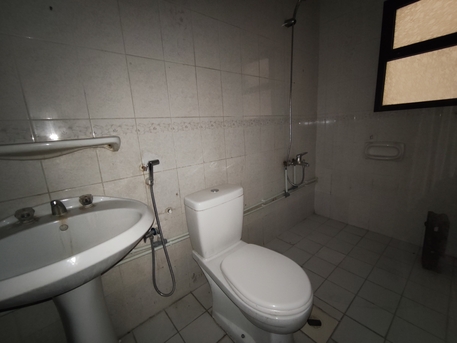 Gudaibiya, Apartments/Houses, BHD 150/year,  2 BR,  Gudaibiya:- Groundfloor 2Bhk Unfurnished Flat On Rent..