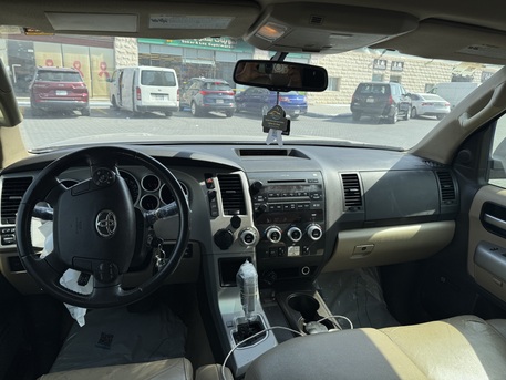Khobar, Vehicles, Cars & Trucks , SAR 40000,  Toyota Sequoia,  2009,  Automatic,  286000 KM,   LIMITED EDITION 40,000 Sar