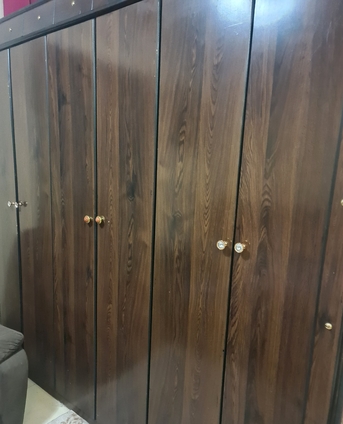 Al Malaz, Household Items, SAR 250,  Cupbaord  And Queen Size  Mattress