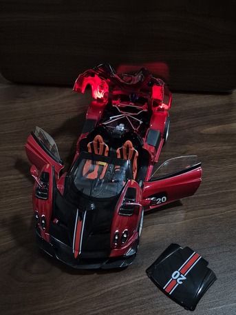 Khobar, Toys & Games, SAR 150,  Red Pagani 1:18 Scale And White Bmw 1:24 Scale