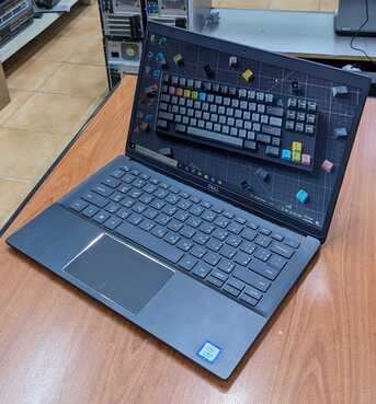 Manama, Computers, BHD 78,  Dell 8th Gen Just Like New Condition Core I5 Laptop 8GB Ram+256 SSD M.2 Ready To Use