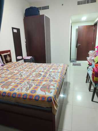 Dubai, Rooms Available, AED 4500/month,  160 Sq. Meter,  Master Bedroom For Rent In Dubai