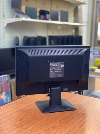 Manama, Tablet Computers, BHD 5,  HP 19" Widescreen Monitor Good Working Condition In Just 5.000 BD Only