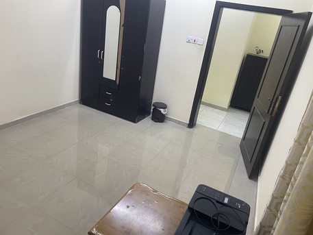 Ras Rumman, Rooms Available, BHD 60/month,  Room For Executive Bachelors