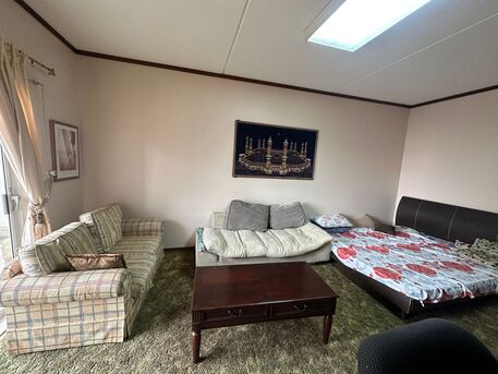 Dammam, Bedspace Available, SAR 1000/month,  Bed Space Available In 1 Bedroom Clean And Ready To Move