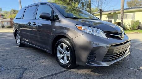 Riyadh, Vehicles, Cars & Trucks , SAR 47500,  Toyota Sienna,  2020,  Automatic,  63700 KM,