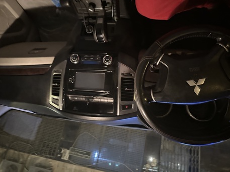 Al Malaz, Vehicles, Cars & Trucks , SAR 40000,  Mitsubishi Pajero,  2016,  Automatic,  321000 KM,  4x4 Pajero  For Sale Minor Scraches