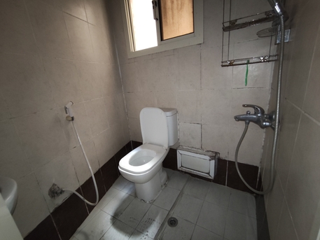 Manama, Apartments/Houses, BHD 170/year,  2 BR,  Manama:- 2Bhk Unfurnished Flat On Rent Beside AMH Hospital