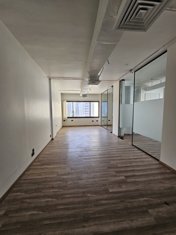 Manama, Offices, BHD 280,  Semi Furnished, Spacious, Renovated, Parking.Diplomatic Area.39128508