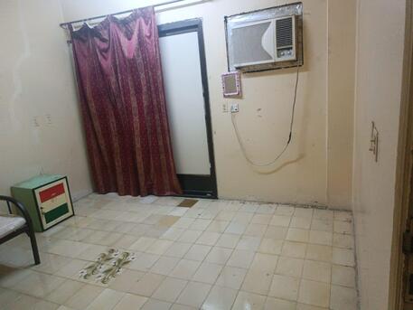 Khobar, Rooms Available, SAR 800/month,  Furnished,  Room Available In 2bhk Flat (For Muslim And Executive Person Only)