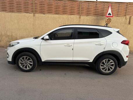 Riyadh, Vehicles, Cars & Trucks , SAR 37500,  Hyundai Tucson,  2016,  Automatic,  416000 KM,