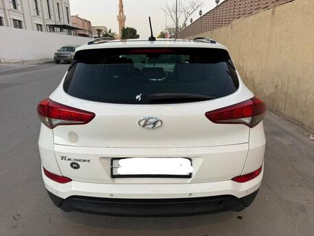 Riyadh, Vehicles, Cars & Trucks , SAR 37500,  Hyundai Tucson,  2016,  Automatic,  416000 KM,