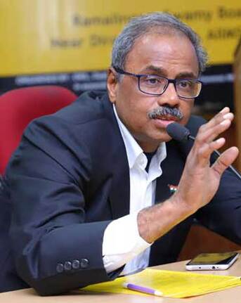 New Delhi, Health, Best Knee & Hip Replacement Surgeon In Delhi