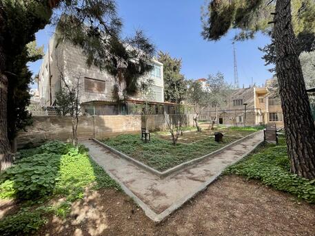 Amman, Apartments/Houses, JOD 12000/year,  Furnished,  2 BR,  180 Sq. Meter,  Ground Floor Apartment For Rent In Al Weibdah