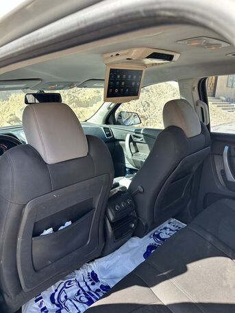 Al Malaz, Vehicles, Cars & Trucks , SAR 16500,  GMC Acadia,  2010,  Automatic,  350000 KM,  8-seater   For Sale - SAR 16,500