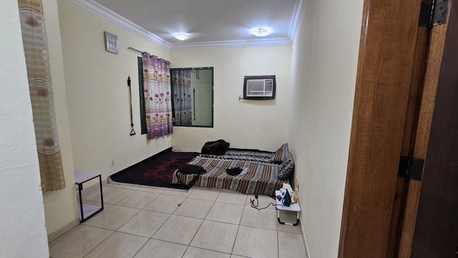 Khobar, Bedspace Available, SAR 650/month,  Space Available In 1BHK Flat