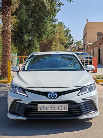 Riyadh, Vehicles, Cars & Trucks , SAR 65000,  Toyota Camry Hybrid,  2022,  Automatic,  185 KM,