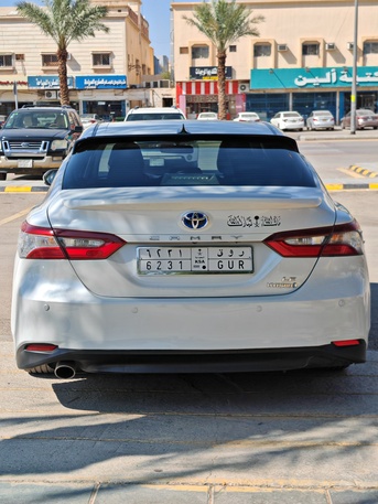 Riyadh, Vehicles, Cars & Trucks , SAR 65000,  Toyota Camry Hybrid,  2022,  Automatic,  185 KM,
