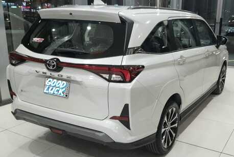 Dammam, Vehicle Lease Transfer, SAR 2100,  Veloz-Toyota -7-Seater - Model 2024 - Full Option