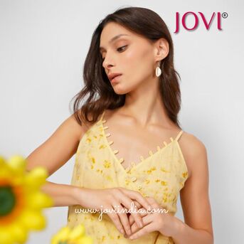 Mumbai, Clothing & Accessories, INR 4600,  Stylish Long Dress For Women You Can Wear Anywhere