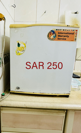 Dammam, Appliances, SAR 950,  Washing Machine And Portable Fridge