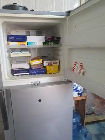 Manama, Appliances, BHD 40,  For Sale: SHARP Refrigerator, 348 Liters Capacity