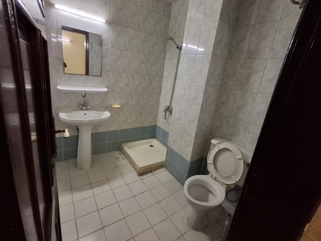 Hoora, Apartments/Houses, BHD 220/month,  2 BR,  2bhk Flat For Rent In Hoora Toilet Big Hall Closed Kitchen 220bd With Ewa