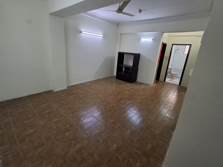 Hoora, Apartments/Houses, BHD 220/month,  Furnished,  2 BR,  2bhk Flat For Rent In Hoora Toilet Big Hall Closed Kitchen 220bd With Ewa