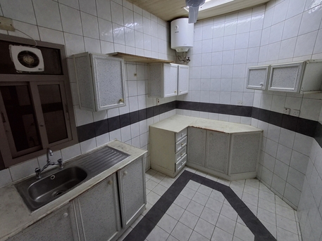 Hoora, Apartments/Houses, BHD 220/month,  Furnished,  2 BR,  2bhk Flat For Rent In Hoora Toilet Big Hall Closed Kitchen 220bd With Ewa