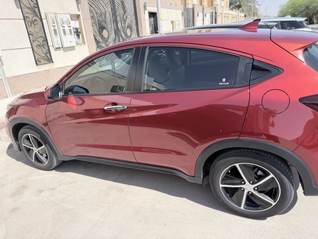 Riyadh, Vehicles, Cars & Trucks , SAR 55000,  Honda HR-V,  2021,  Automatic,  92000 KM,