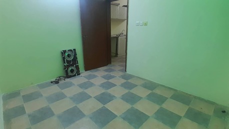 Gudaibiya, Apartments/Houses, BHD 200/month,  2 BR,  Gudaibiya:- Close To Aster Clinic.2Bhk Unfurnished Flat On Rent.Bd 200/- With Unlimit E A.