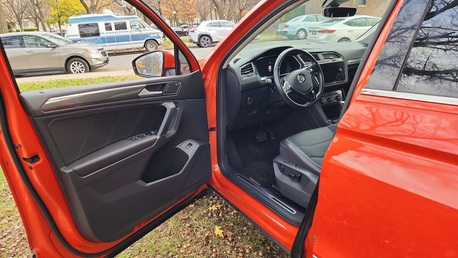 New York, Vehicles, Cars & Trucks , USD 14500,  Volkswagen Tiguan SEL,  2018,  Automatic,  63000 KM,  FOR SALE!  PREMIUM 63k TN Miles - 7 Passenger