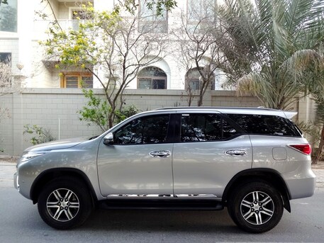 Umm Al Hassam, Vehicles, Cars & Trucks , BHD 8200,  Toyota Fortuner,  2018,  Automatic,  165000 KM,  4WD # 7 Seater # Well Maintained