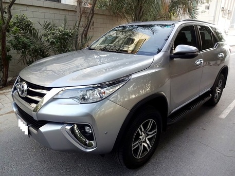 Umm Al Hassam, Vehicles, Cars & Trucks , BHD 8200,  Toyota Fortuner,  2018,  Automatic,  165000 KM,  4WD # 7 Seater # Well Maintained