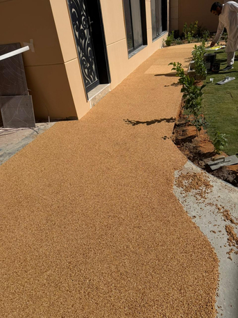 Taif, Construction, Resain Bound Carpet Stone