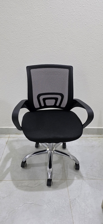 Riyadh, Furniture, SAR 200,  King Size Mattress 180x200 Cm And Office Chair