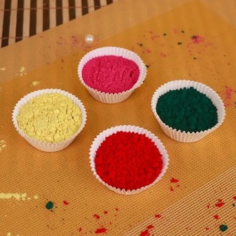 Mumbai, Fashion & Design, Best Holi Gifts