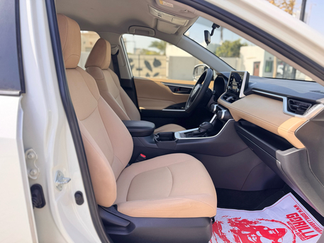 Manama, Vehicles, Cars & Trucks , BHD 7400,  Toyota RAV4,  2021,  Automatic,  122000 KM,  Fully Agent Maintained Call : 33662799