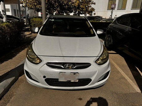 Al Malaz, Vehicles, Cars & Trucks , SAR 18000,  Hyundai Accent,  2013,  Automatic,  341754 KM,  Well Maintained   1.4L Is For Sale In Al Malaz, Riyadh.
