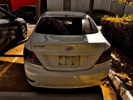 Al Malaz, Vehicles, Cars & Trucks , SAR 18000,  Hyundai Accent,  2013,  Automatic,  341754 KM,  Well Maintained   1.4L Is For Sale In Al Malaz, Riyadh.